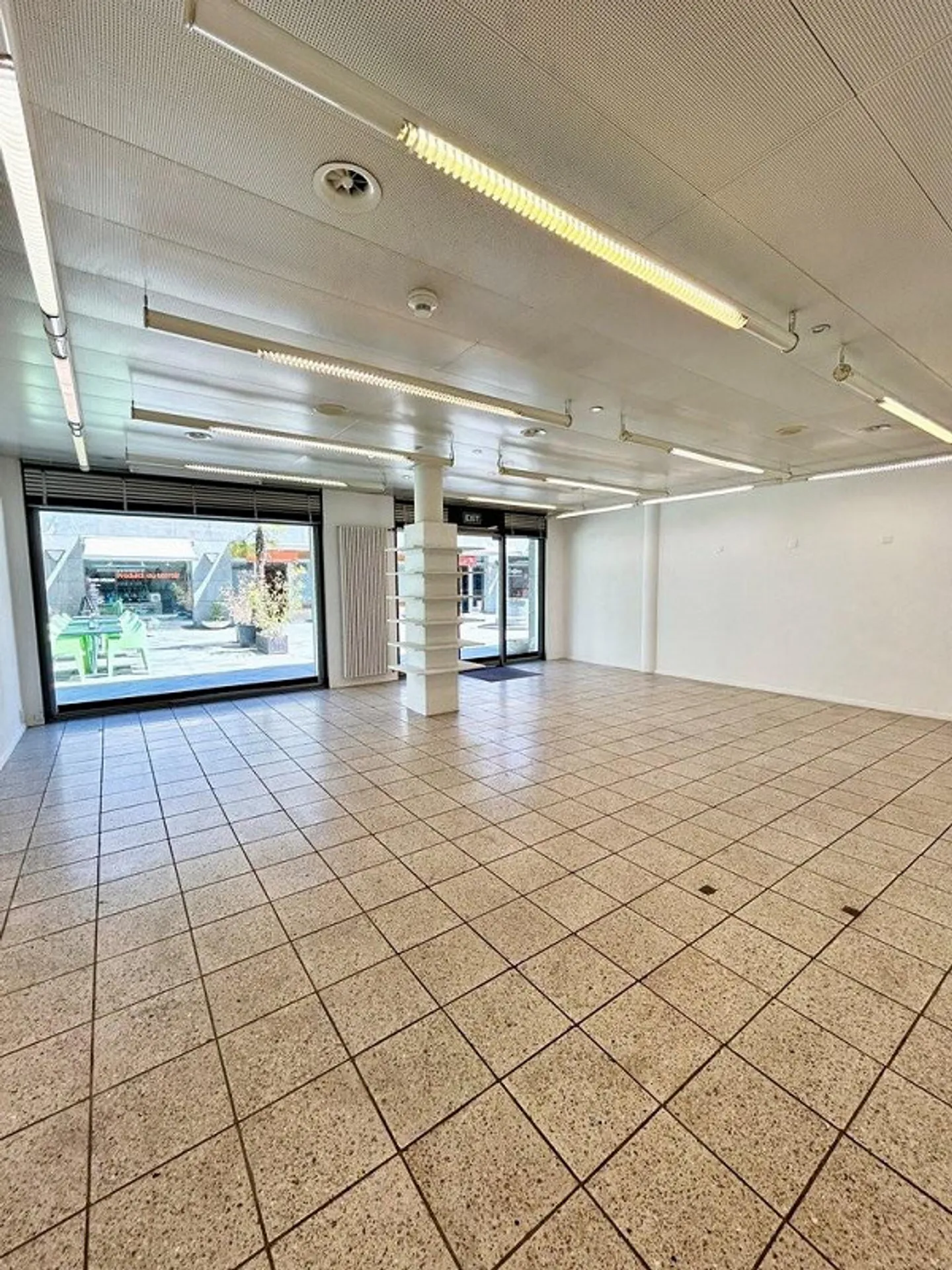 Arkaden im Stadtzentrum von Sierre zur sofortigen oder vereinbarten Vermietung - Foto 4 von 7