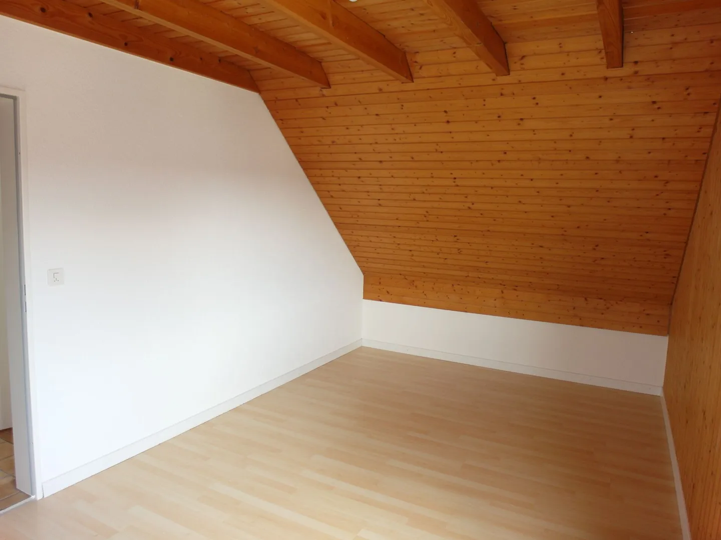 4.5-Room Attic Love with Fireplace & Panoramic View - Photo 6 of 14