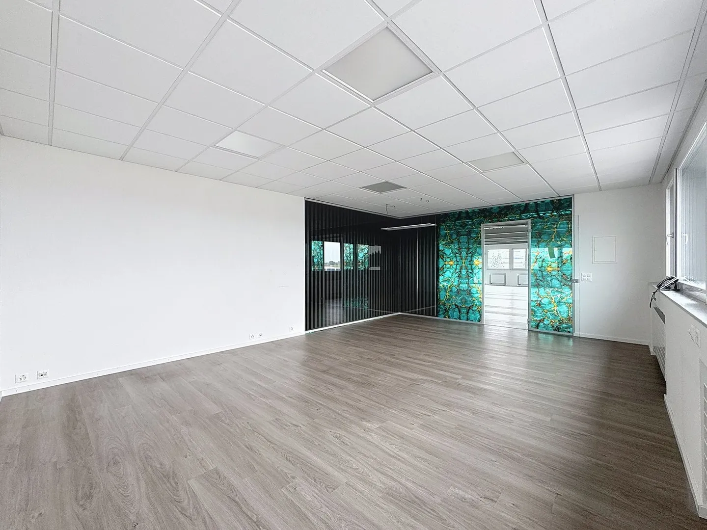 RENT - Commercial space in Rossens - Photo 3 of 5