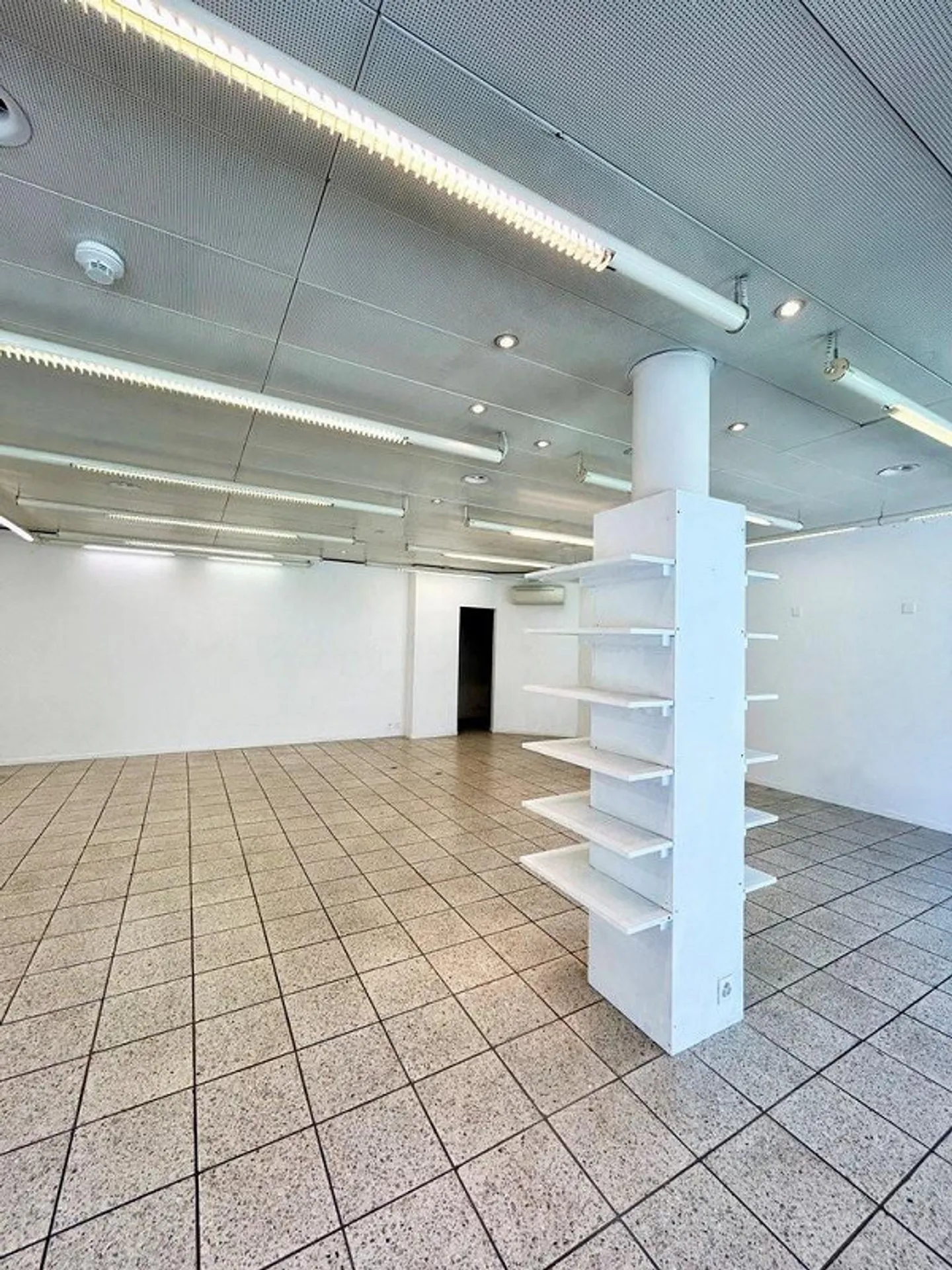 Arkaden im Stadtzentrum von Sierre zur sofortigen oder vereinbarten Vermietung - Foto 7 von 7