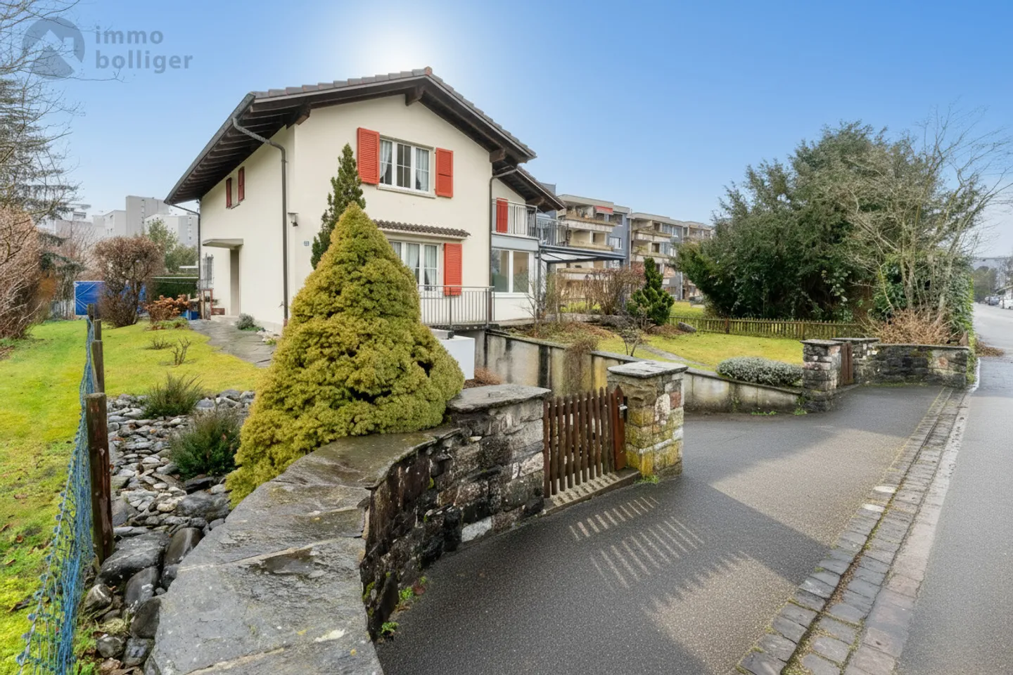 Double Living Happiness: Two-Family House Near the Train Station - Photo 13 of 13