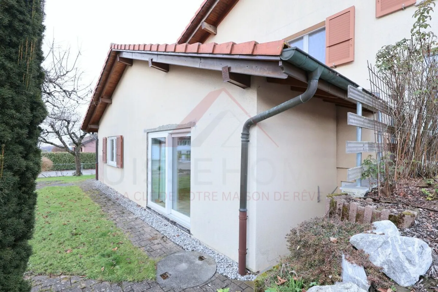 Elegant single-family house with large plot, pool, and family comfort – 1745 La Brillaz - Photo 6 of 29