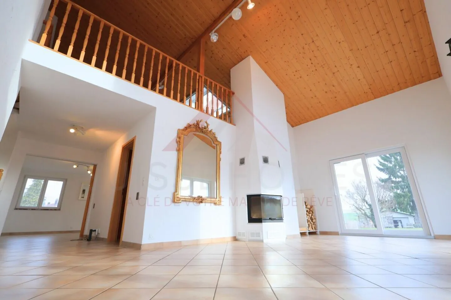 Elegant single-family house with large plot, pool, and family comfort – 1745 La Brillaz - Photo 9 of 29