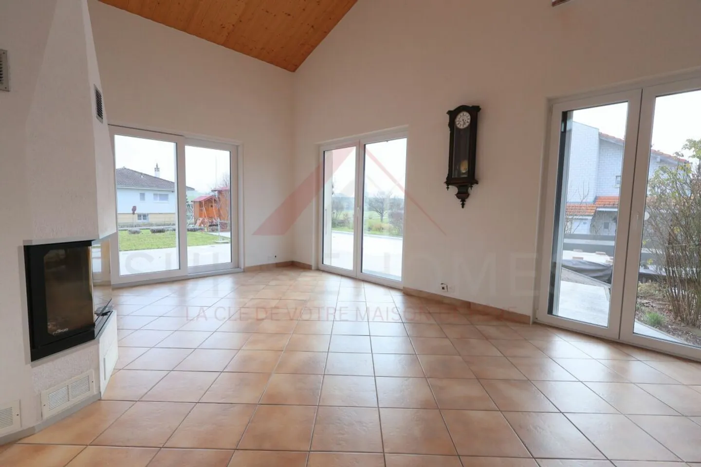 Elegant single-family house with large plot, pool, and family comfort – 1745 La Brillaz - Photo 10 of 29