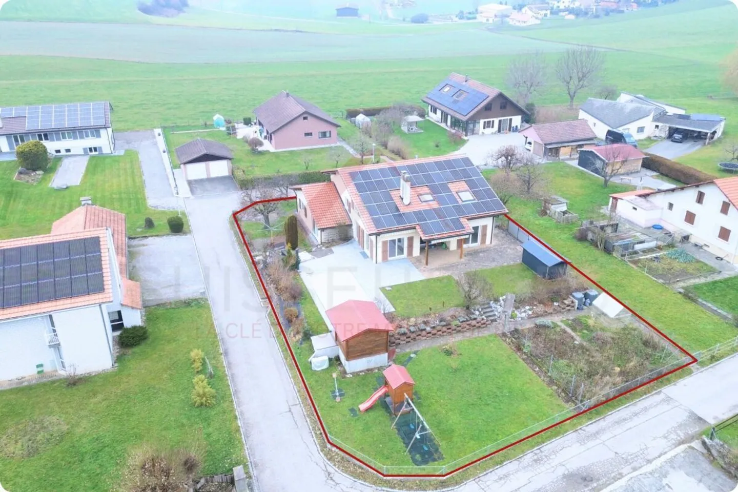 Elegant single-family house with large plot, pool, and family comfort – 1745 La Brillaz - Photo 1 of 29