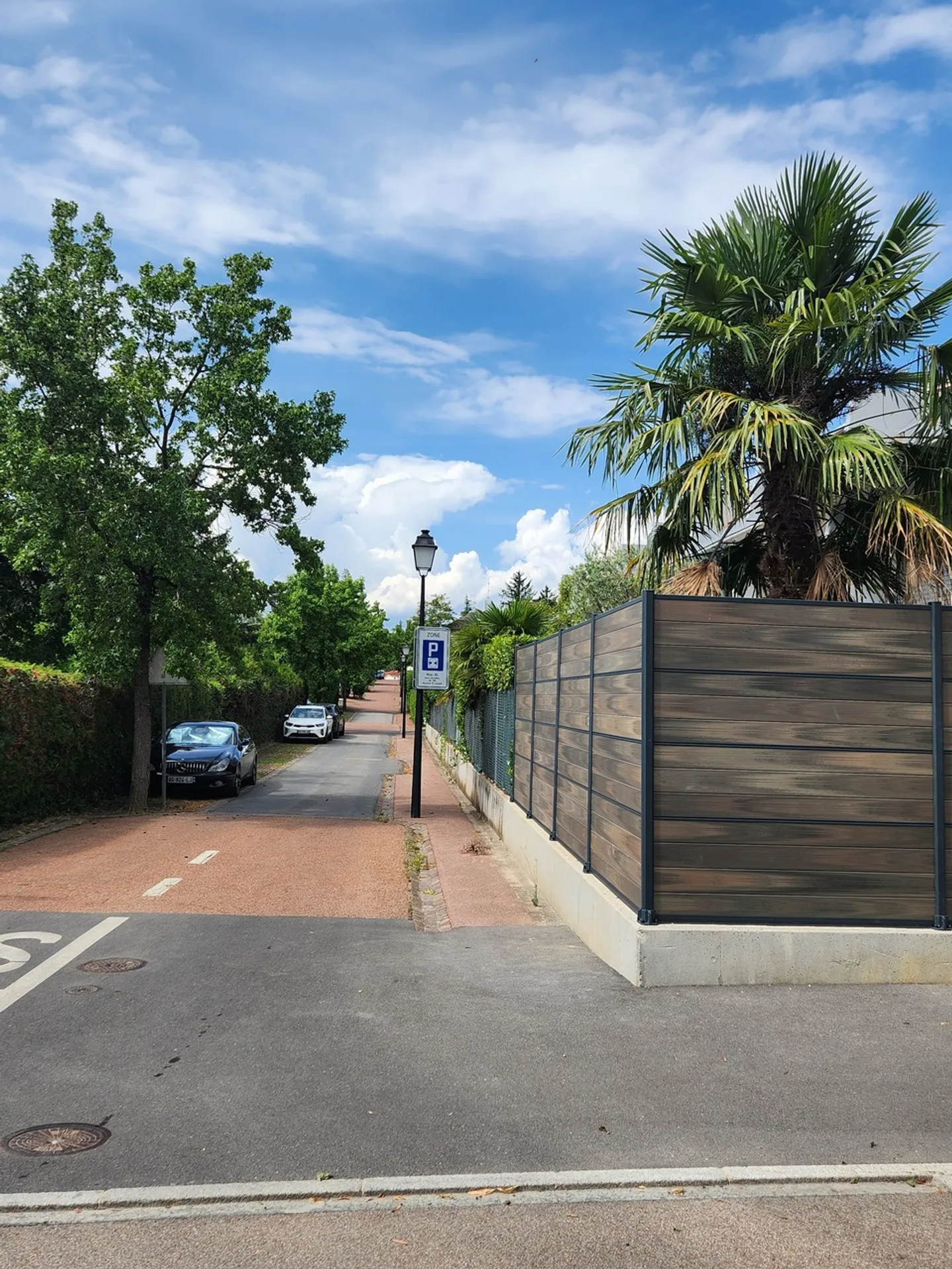 Villa to renovate with great potential - Photo 2 of 7