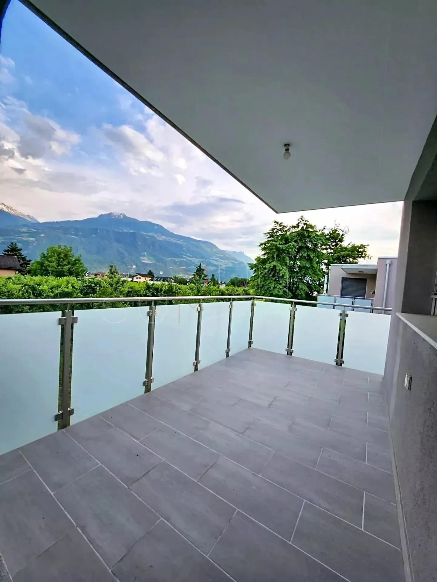 Maison Minergie connectée avec jardin - Photo 16 sur 17