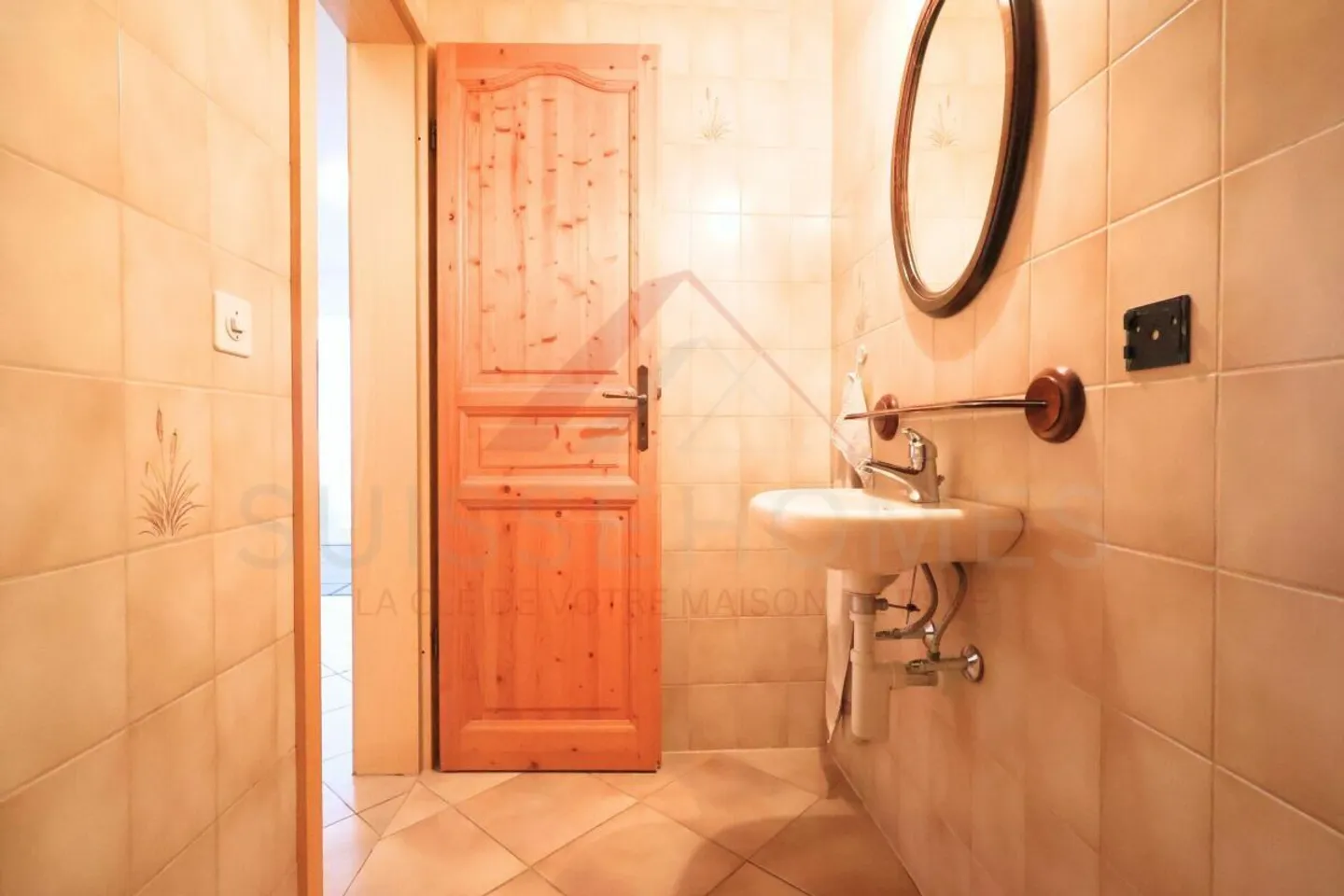 Elegant single-family house with large plot, pool, and family comfort – 1745 La Brillaz - Photo 28 of 29