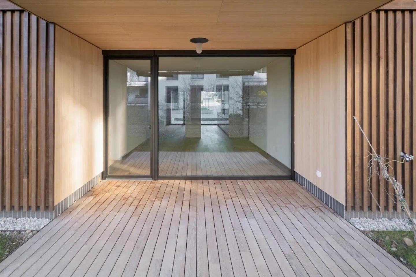 Charming 3.5-Room Garden Apartment - Photo 1 of 11