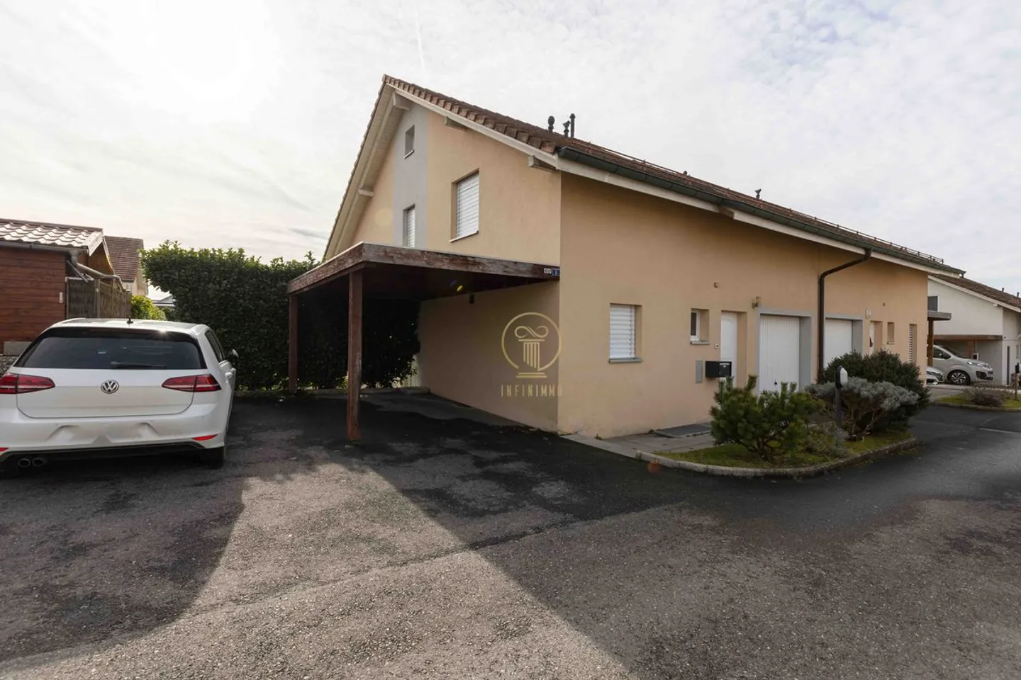 Belle Maison Jumelée - Photo 2 sur 13