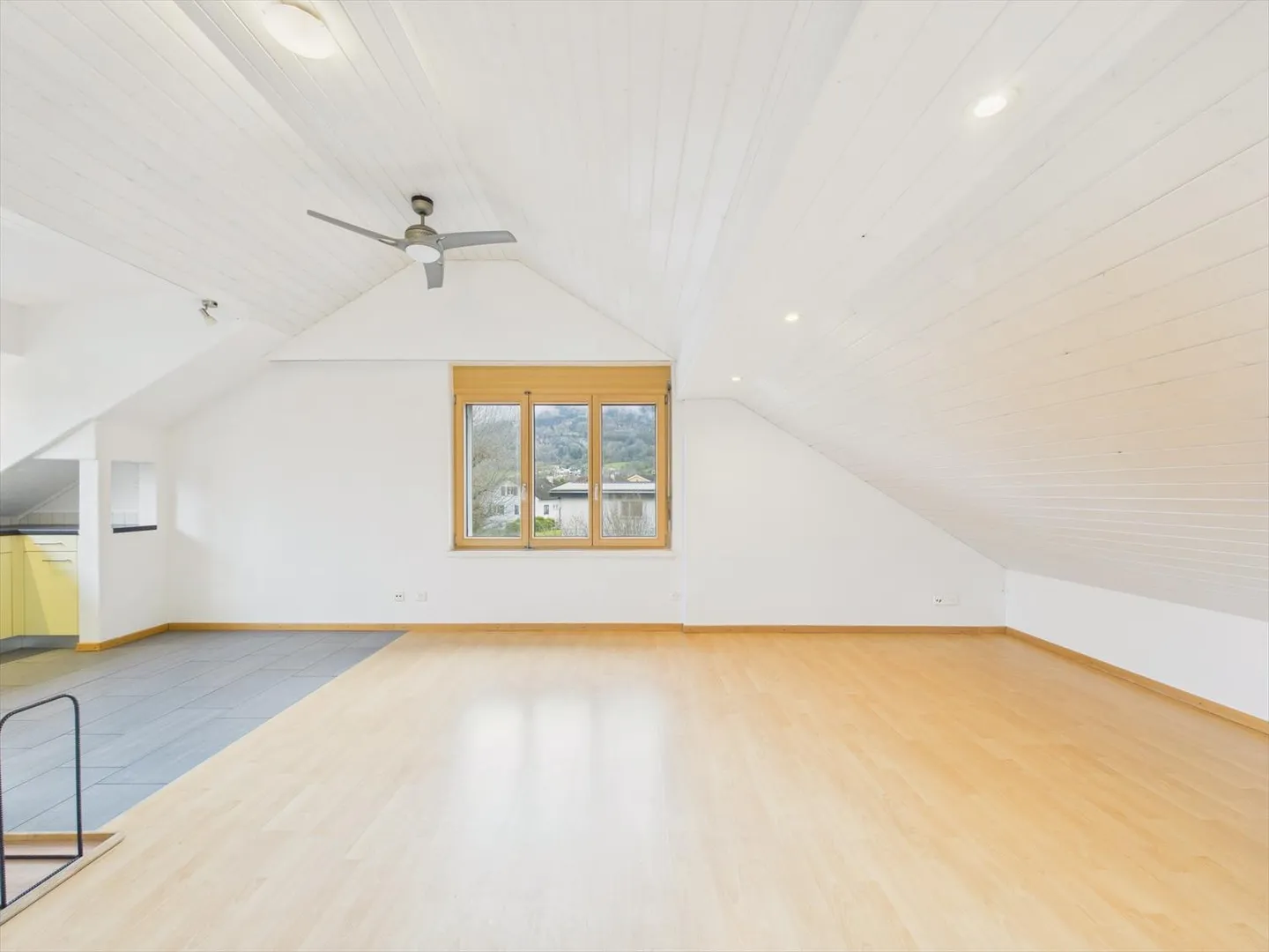 Attico in affitto - Foto 2 di 8