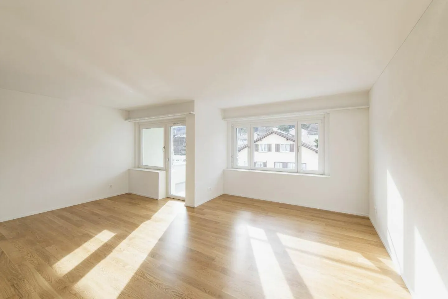 Modern 3.5-room apartment in Schlieren - Photo 2 of 8