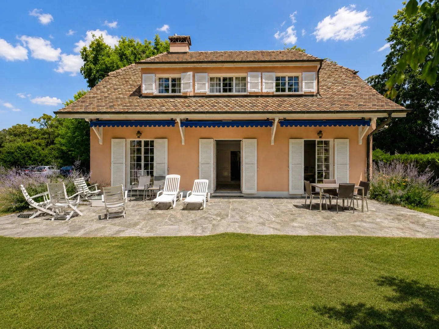 Villa Charmante avec Potentiel - Photo 6 sur 8