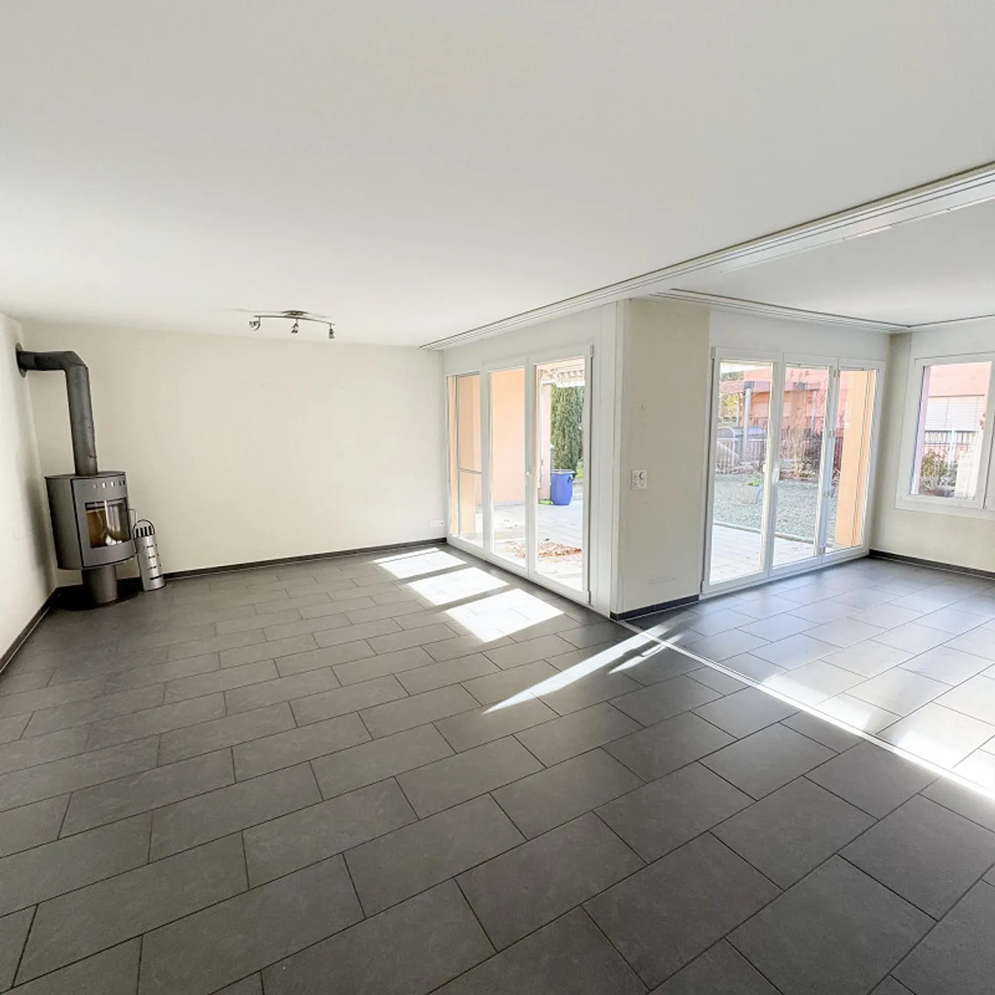 Wohnen mit Freiraum – mit zwei Aussenbereichen - Foto 6 von 16