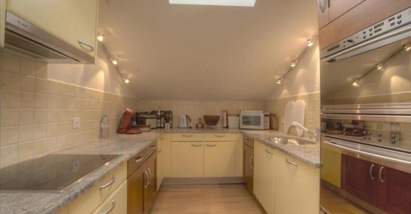 Magnificent 5.0-room duplex apartment in the village center - Photo 8 of 13