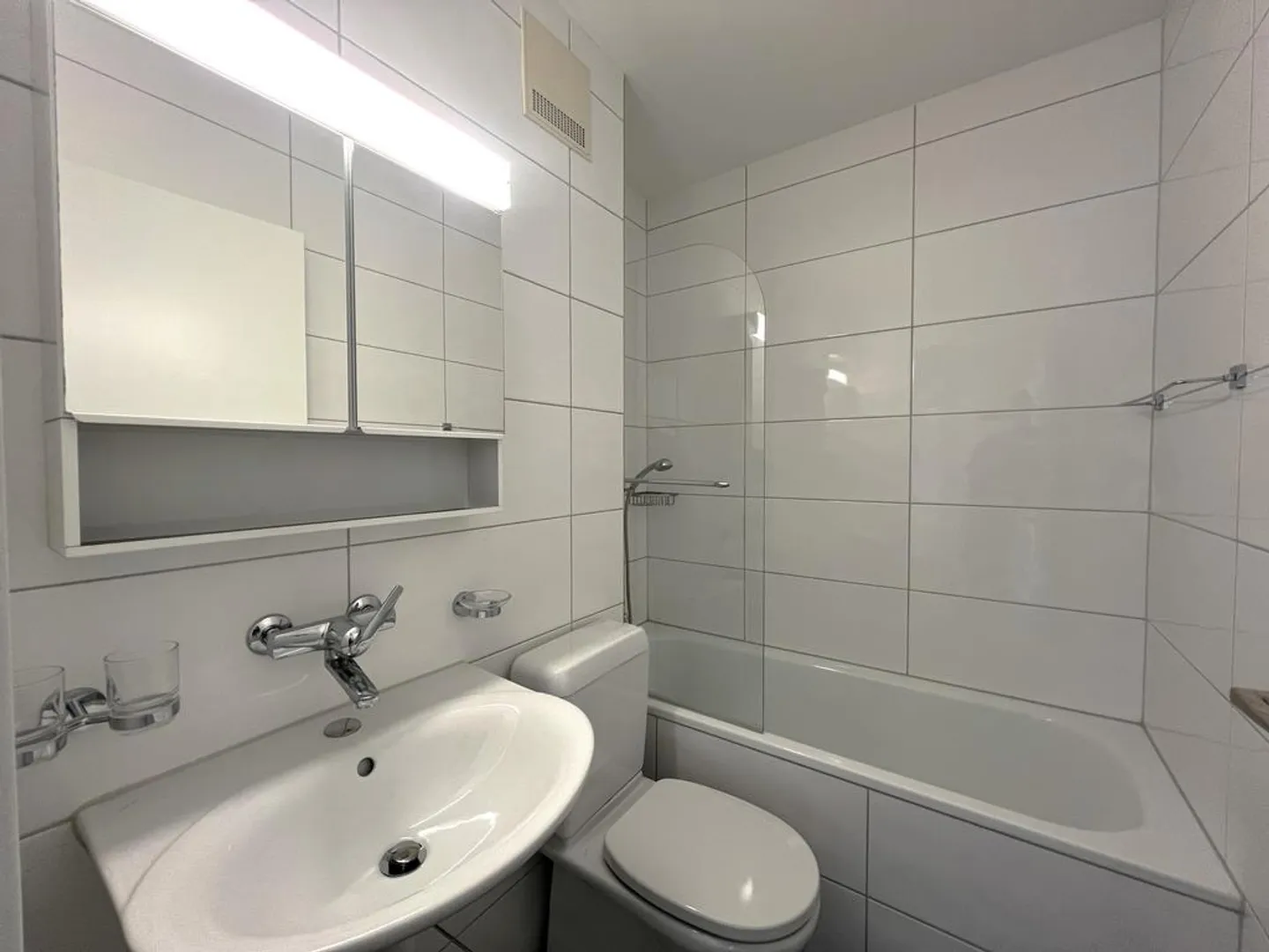 Great 2-room apartment for rent! - Photo 3 of 5