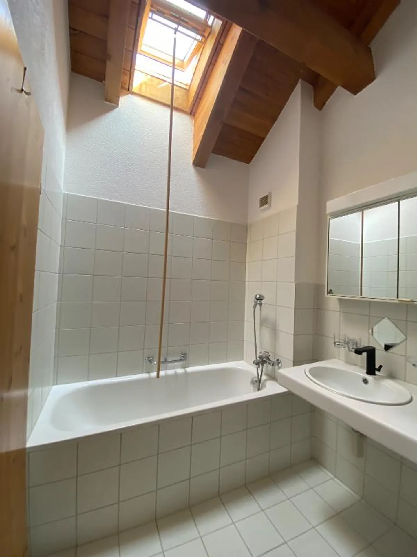 2 Room Attic Apartment - Photo 4 of 5