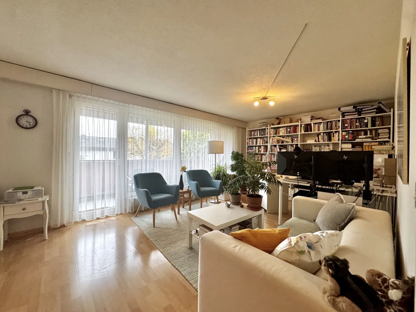 Gemütliche Hochparterrewohnung an ruhiger Lage mit Potenzial - Photo 2 of 11