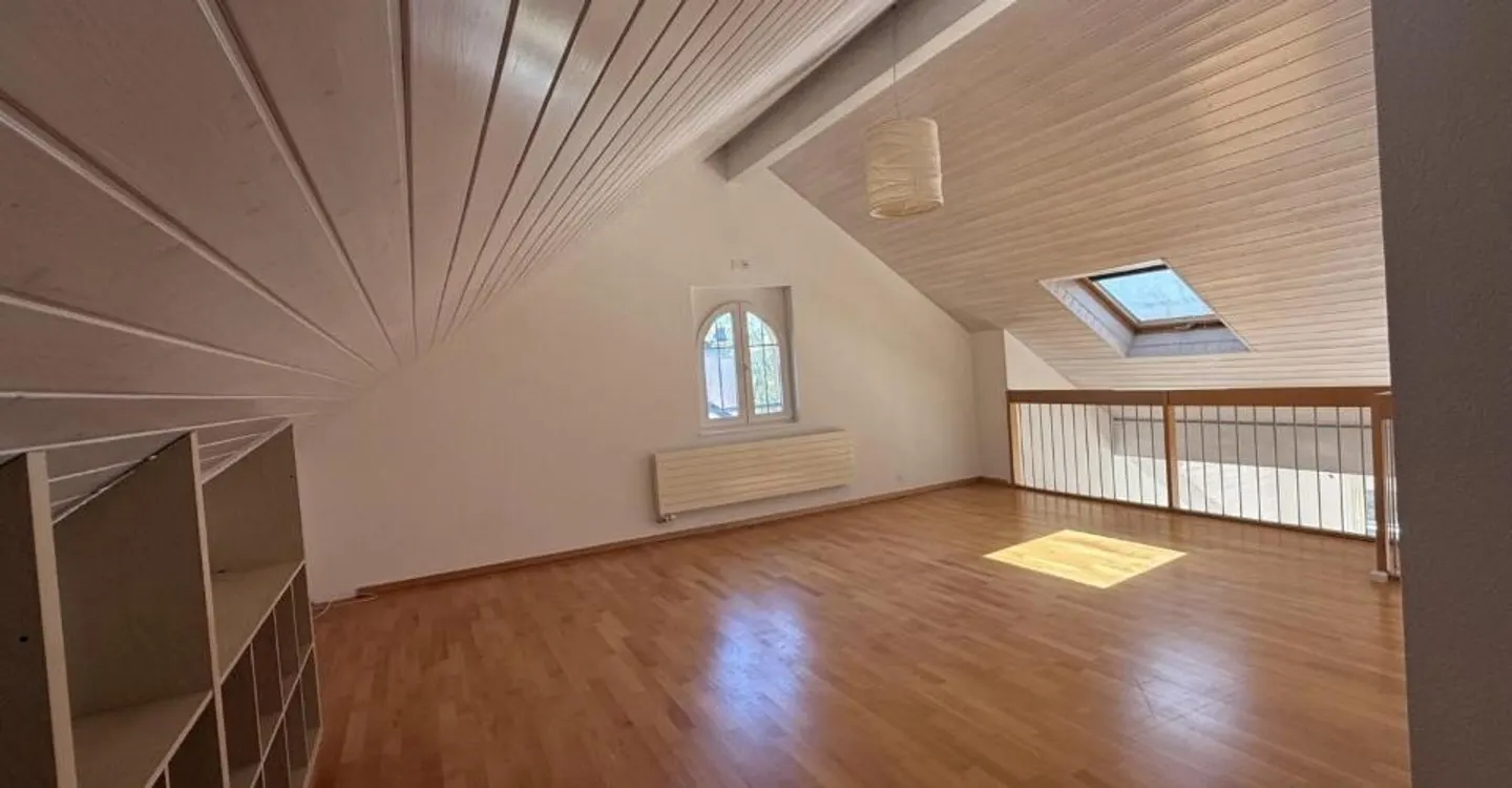 Schöne Wohnung mit herrlichem Blick auf die Alpen und den Jura, 2 Parkplätze - Foto 9 von 13