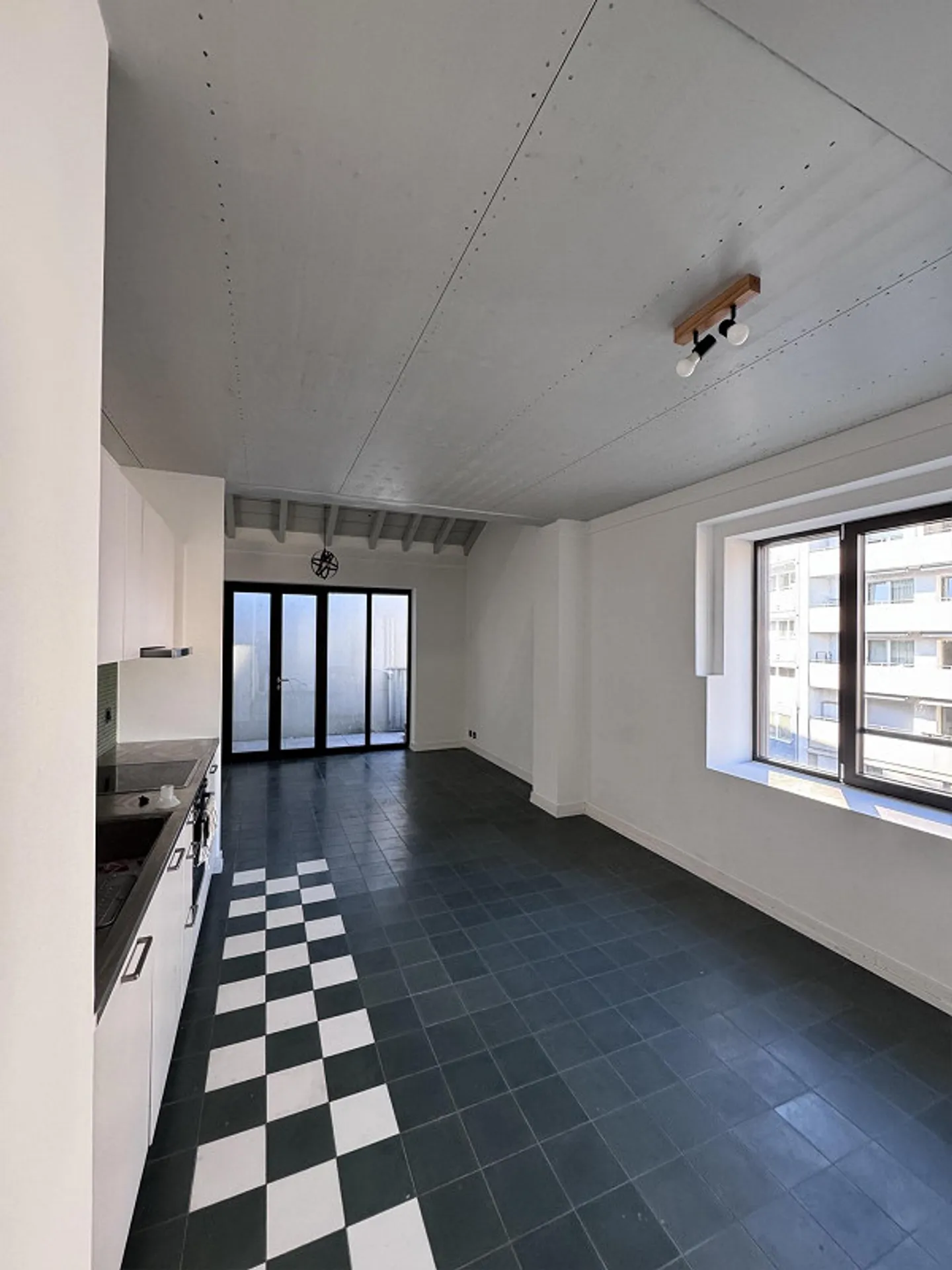 Loft moderno di 2,5 stanze - Foto 1 di 8