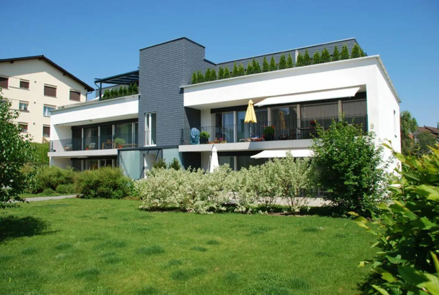 Exclusive penthouse apartment with huge terrace in idyllic location - Photo 1 of 12