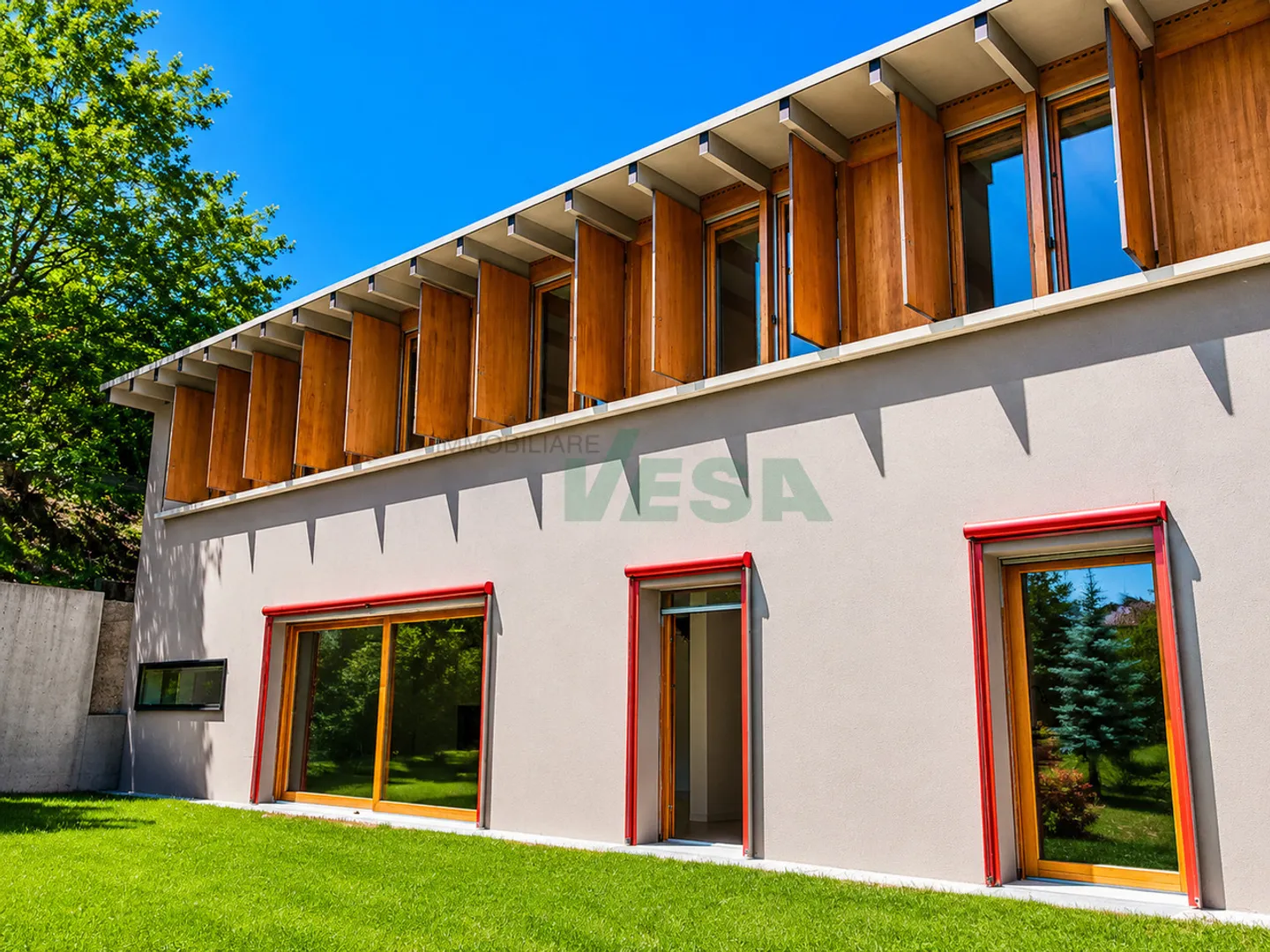 Comfortable and spacious modern villa in an idyllic location - Photo 8 of 15