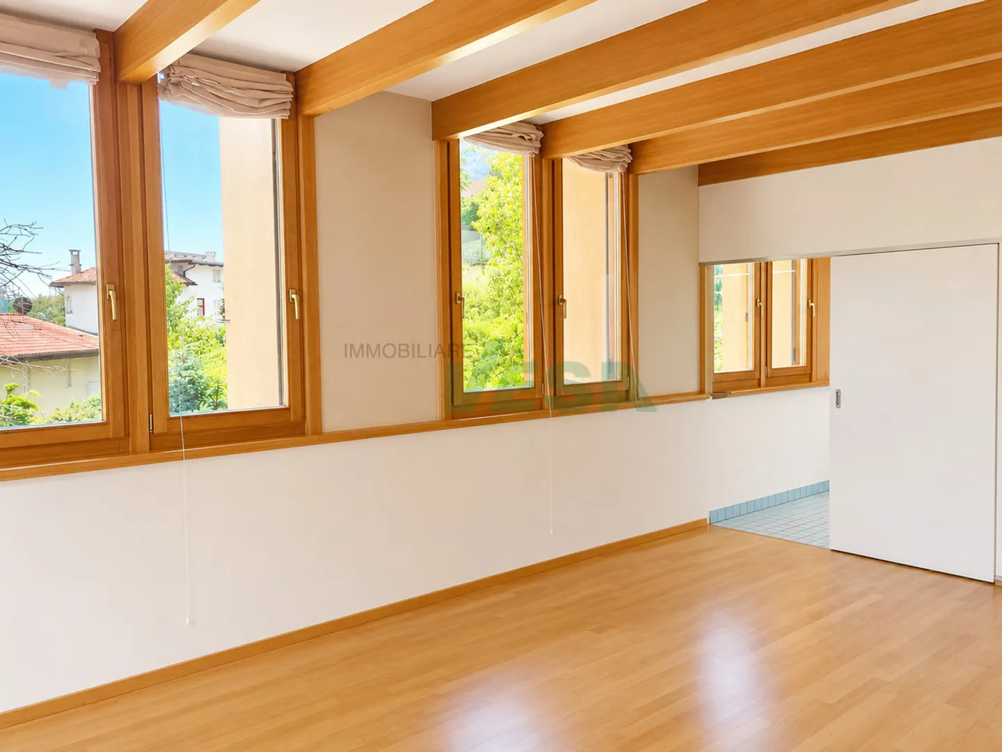Comfortable and spacious modern villa in an idyllic location - Photo 13 of 15
