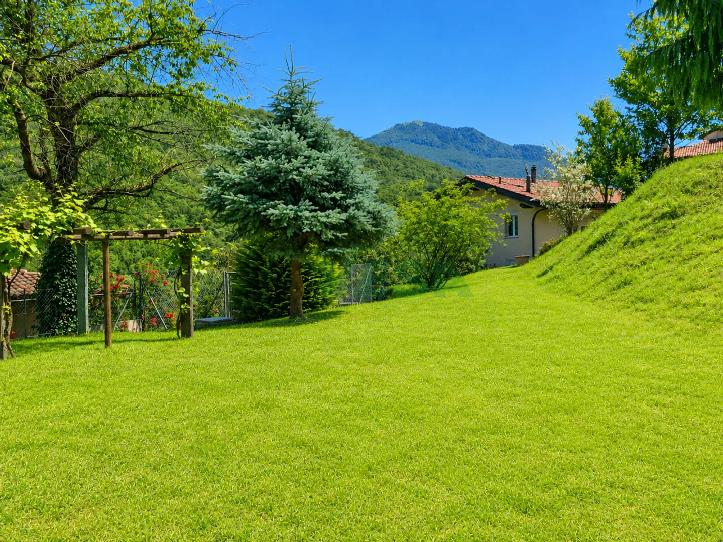 Comfortable and spacious modern villa in an idyllic location - Photo 14 of 15