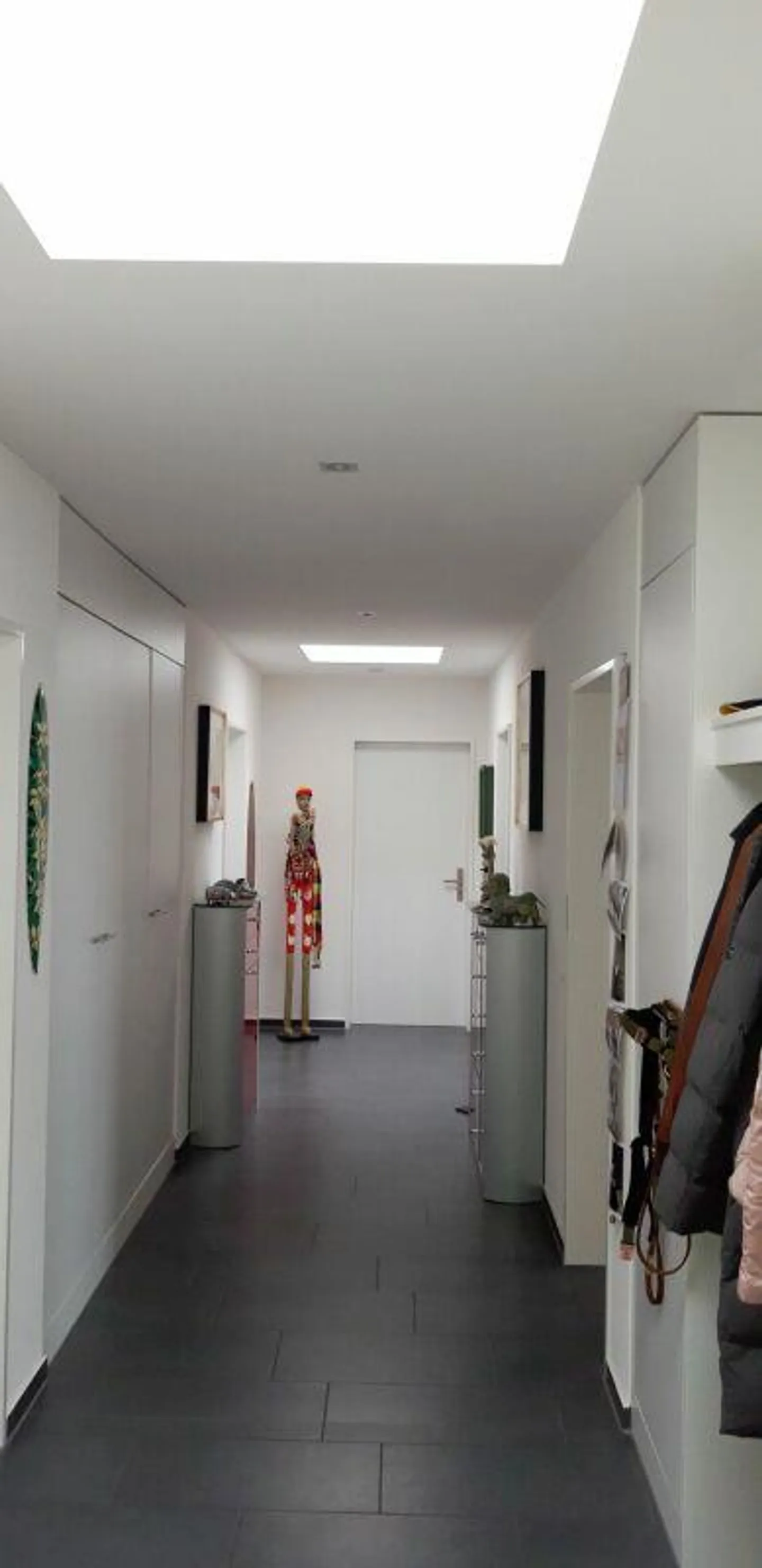 Exclusive penthouse apartment with huge terrace in idyllic location - Photo 5 of 12