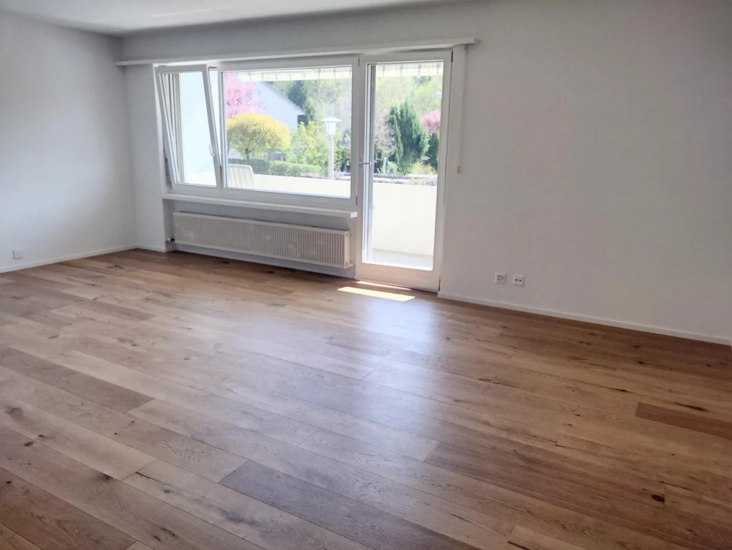 Renovierte Wohnung in Nürensdorf - Foto 2 von 11