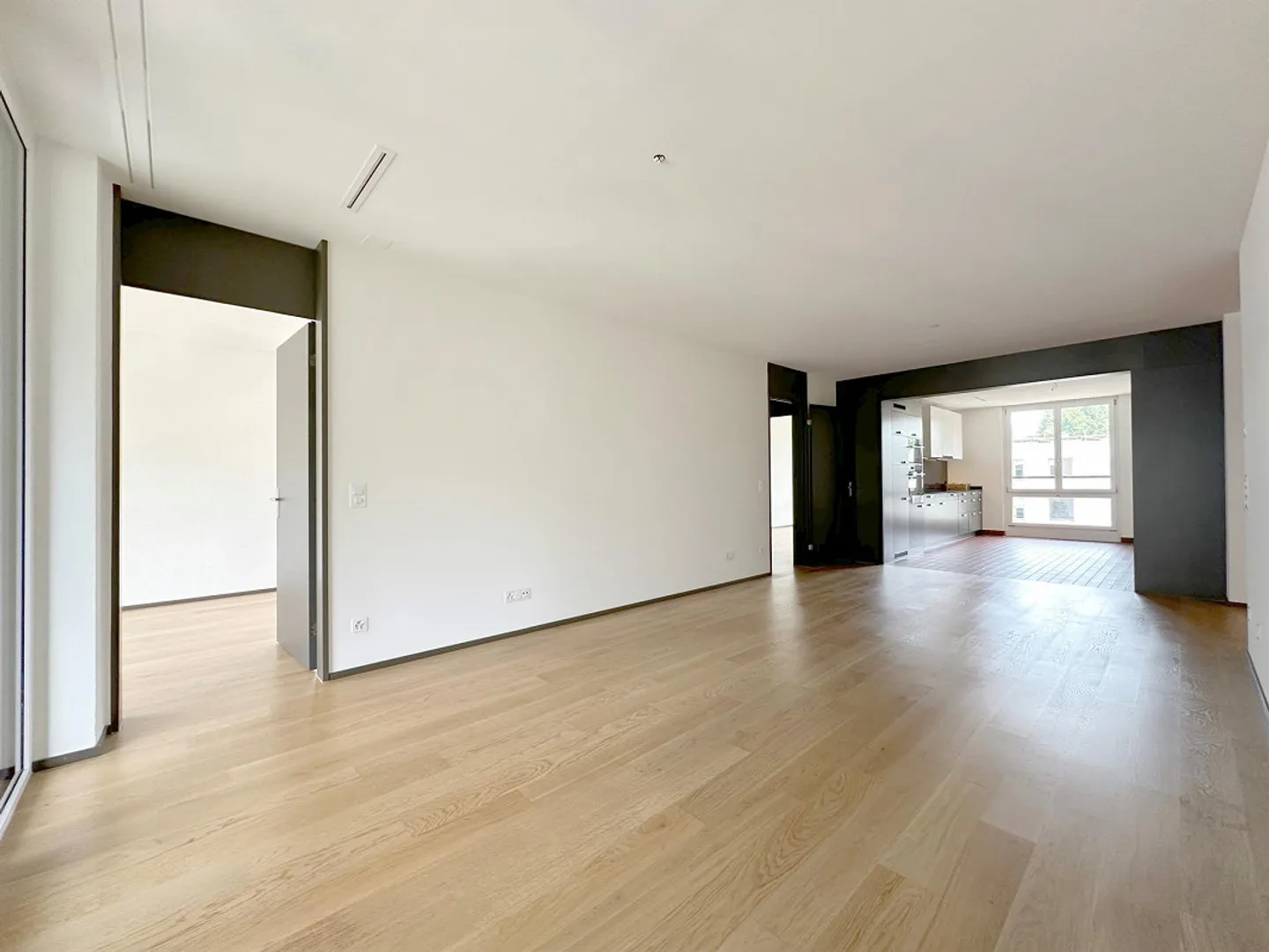 Apartment for rent - Photo 6 of 13