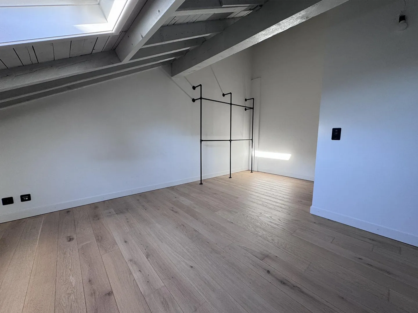 Loft moderno di 2,5 stanze - Foto 4 di 8