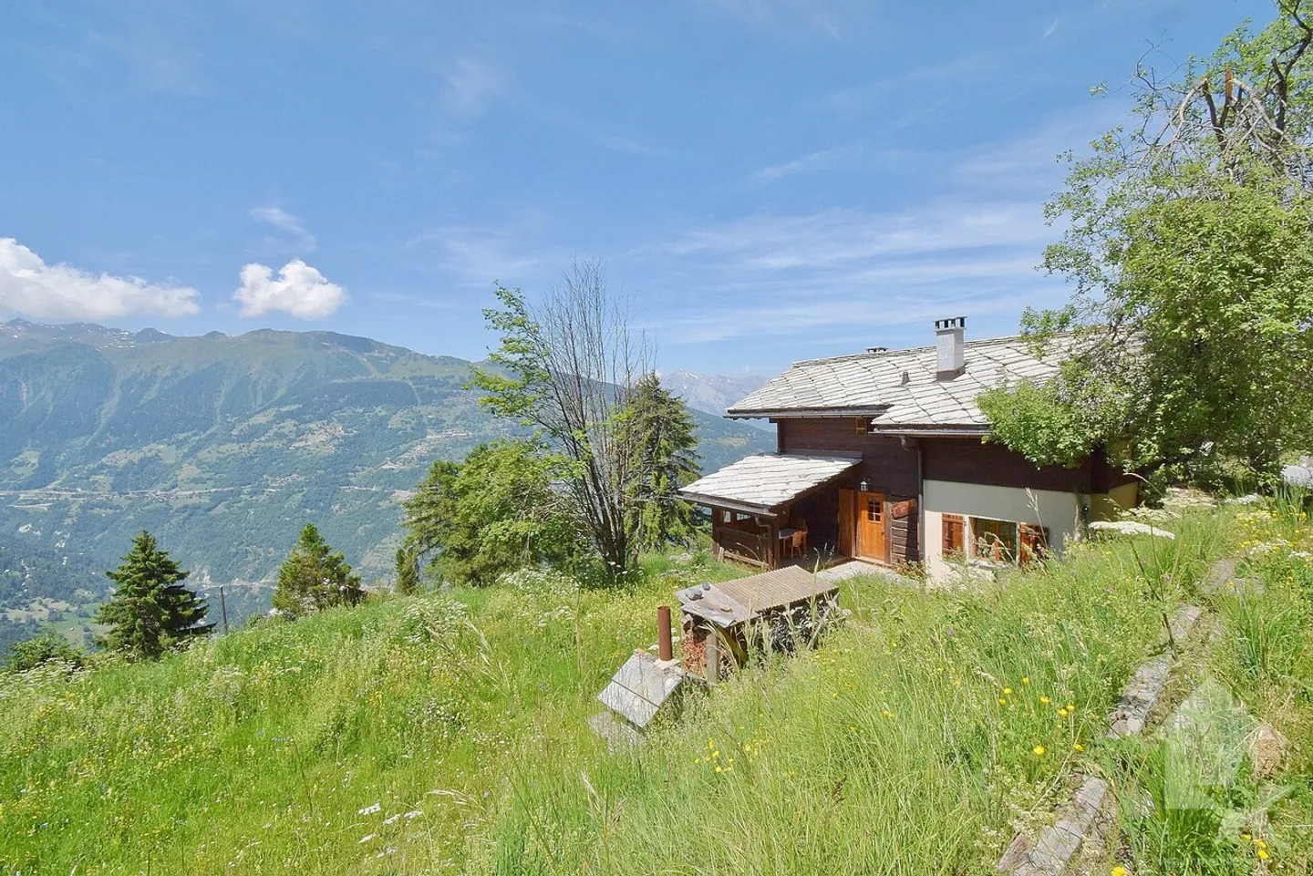 Wunderschönes Chalet in den Bergen, ruhig und geräumig - Foto 2 von 17