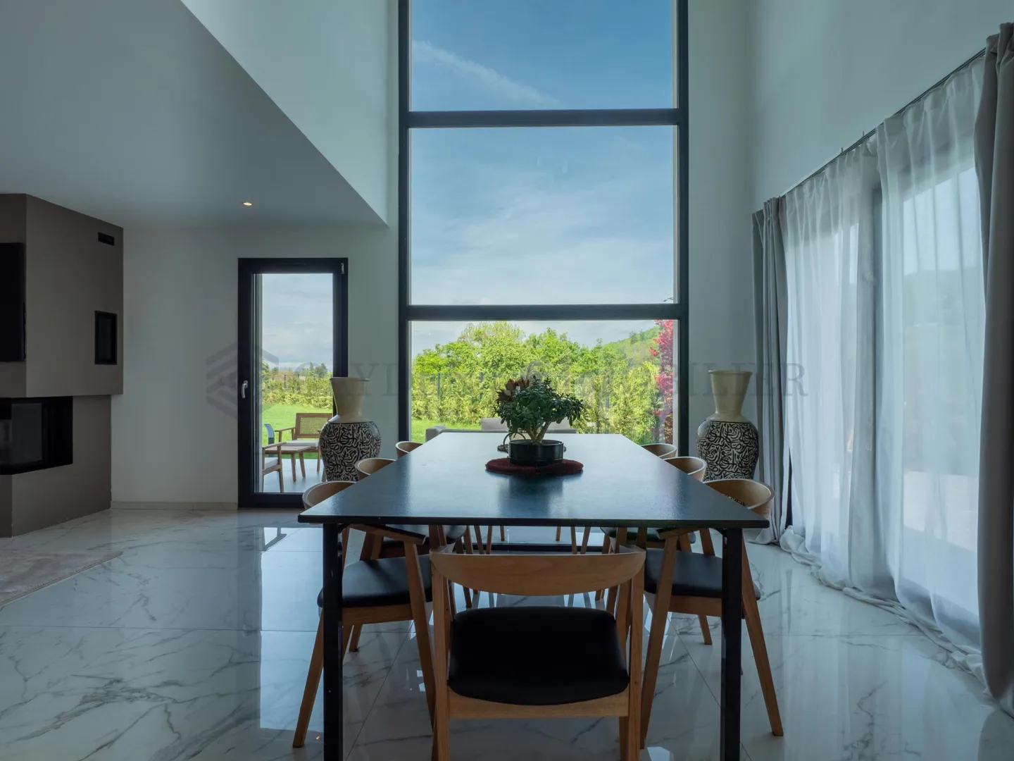 Beautiful individual villa with 4 rooms - Photo 2 of 9