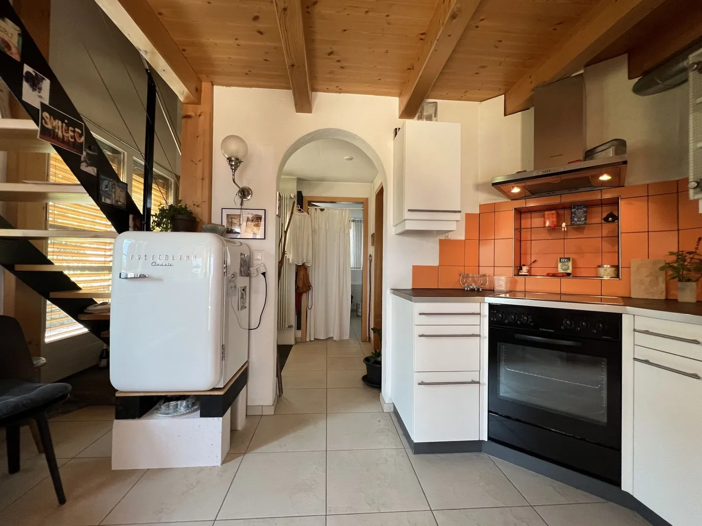 Casa bifamiliare, posizione soleggiata con vista sulle montagne nel bellissimo Oberland bernese - Foto 4 di 17