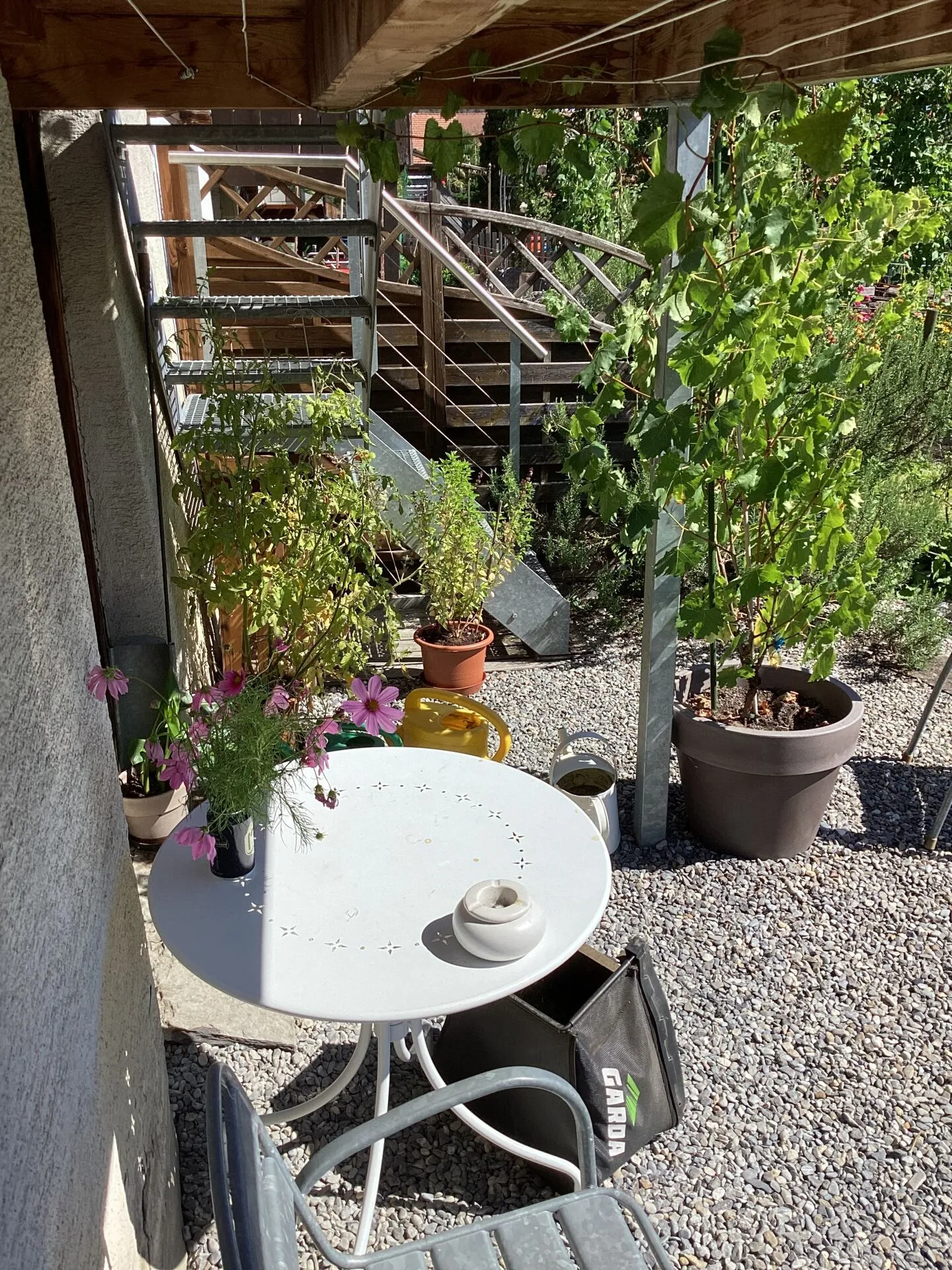 Casa bifamiliare, posizione soleggiata con vista sulle montagne nel bellissimo Oberland bernese - Foto 12 di 17