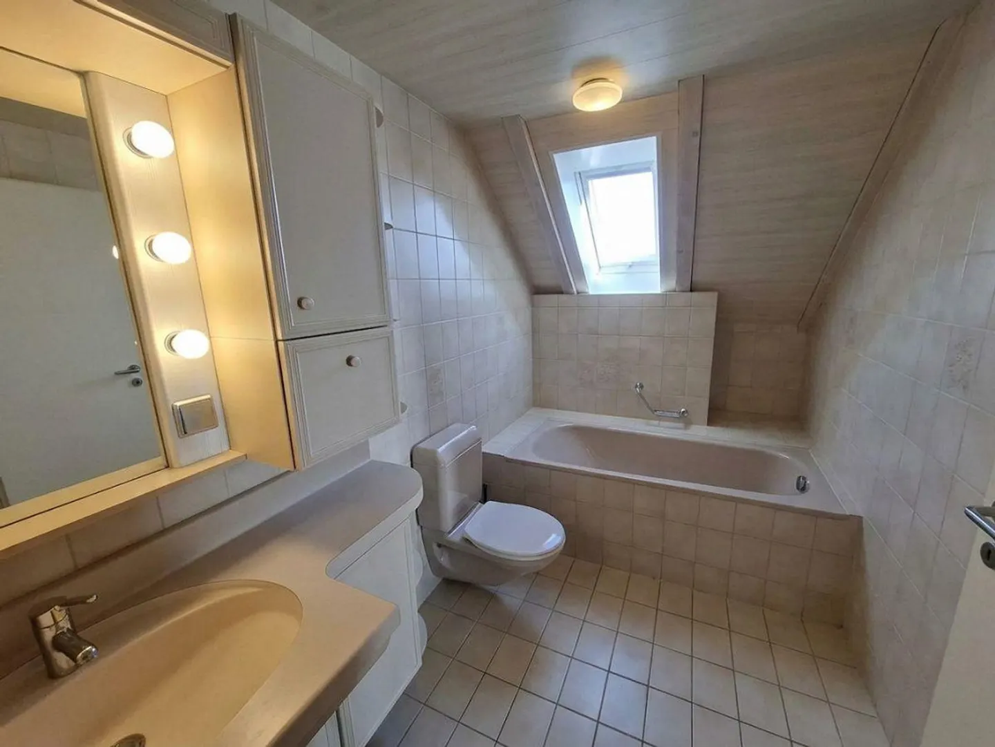Charmante Maisonette mit Terrasse - Foto 12 von 13