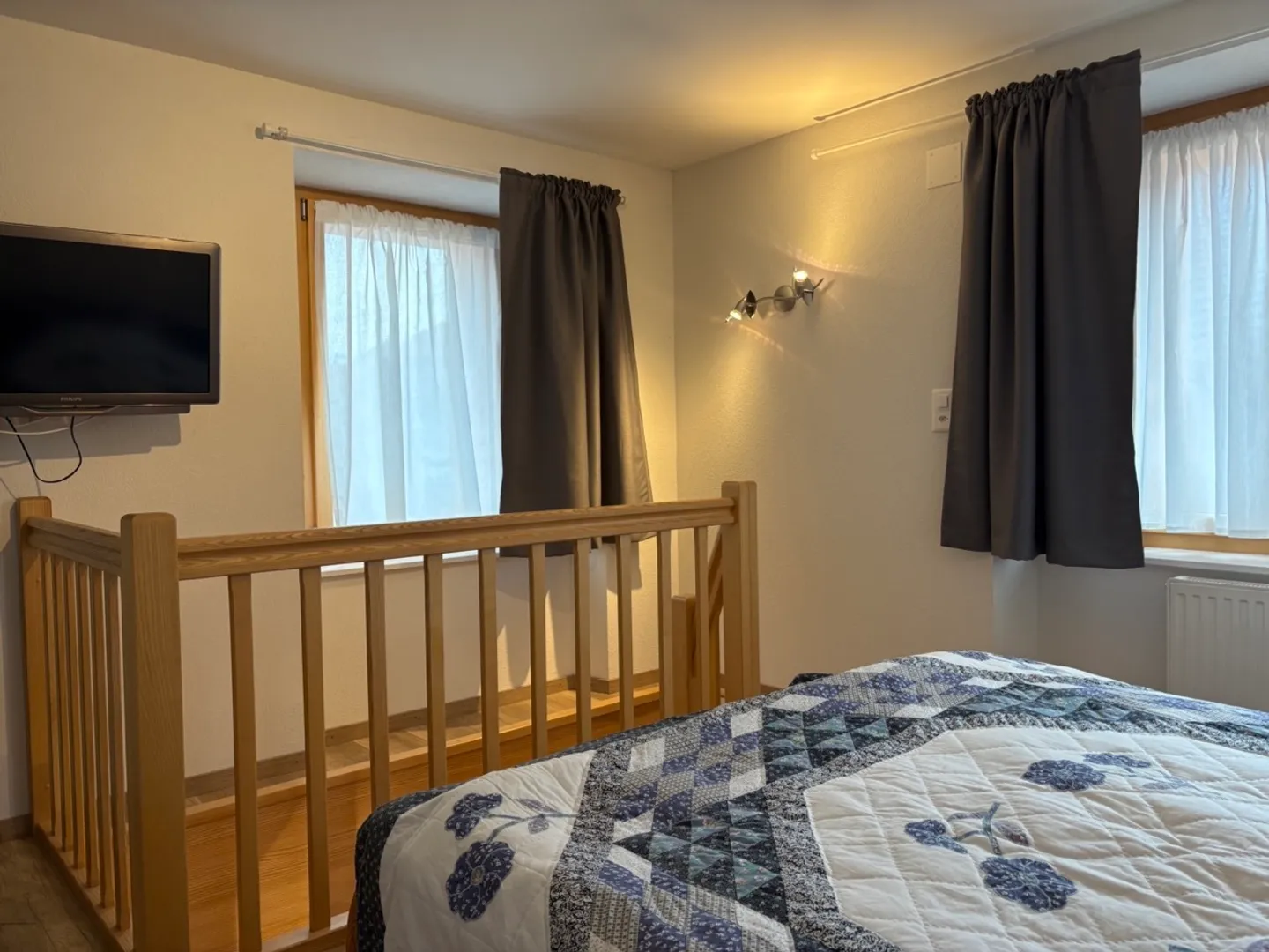 Schönes Dorfhaus mit zwei Wohnungen zu verkaufen - Foto 6 von 9