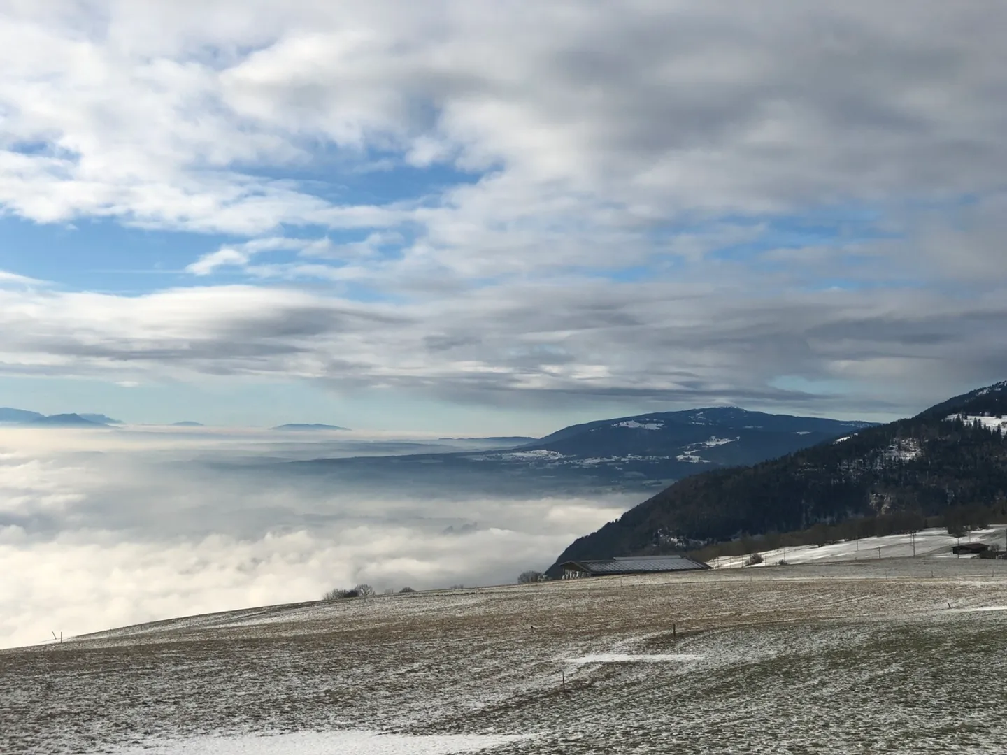 Schönes Dorfhaus mit zwei Wohnungen zu verkaufen - Foto 9 von 9