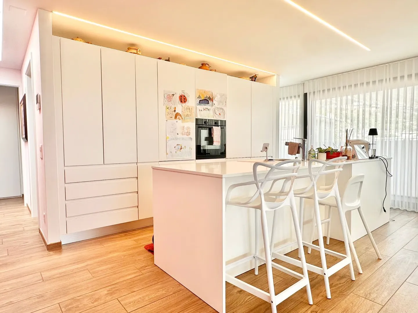 Modernes Penthouse mit 40 m² Terrasse und Panoramablick über Locarno - Foto 10 von 27