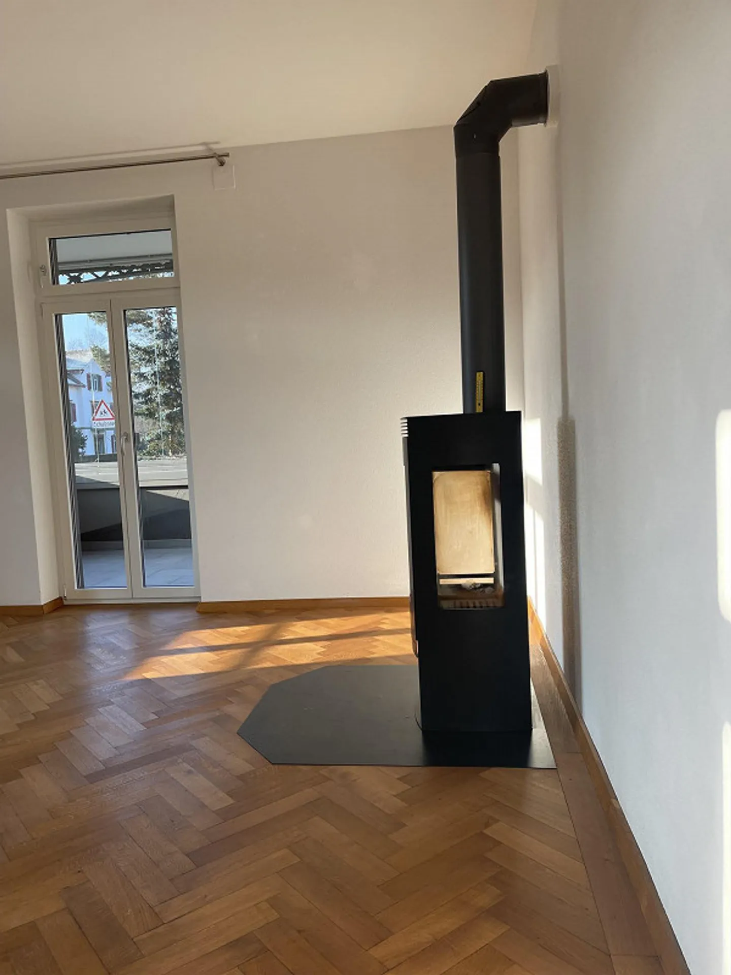 Appartamento speciale di 3 stanze in una posizione centrale - Foto 3 di 9