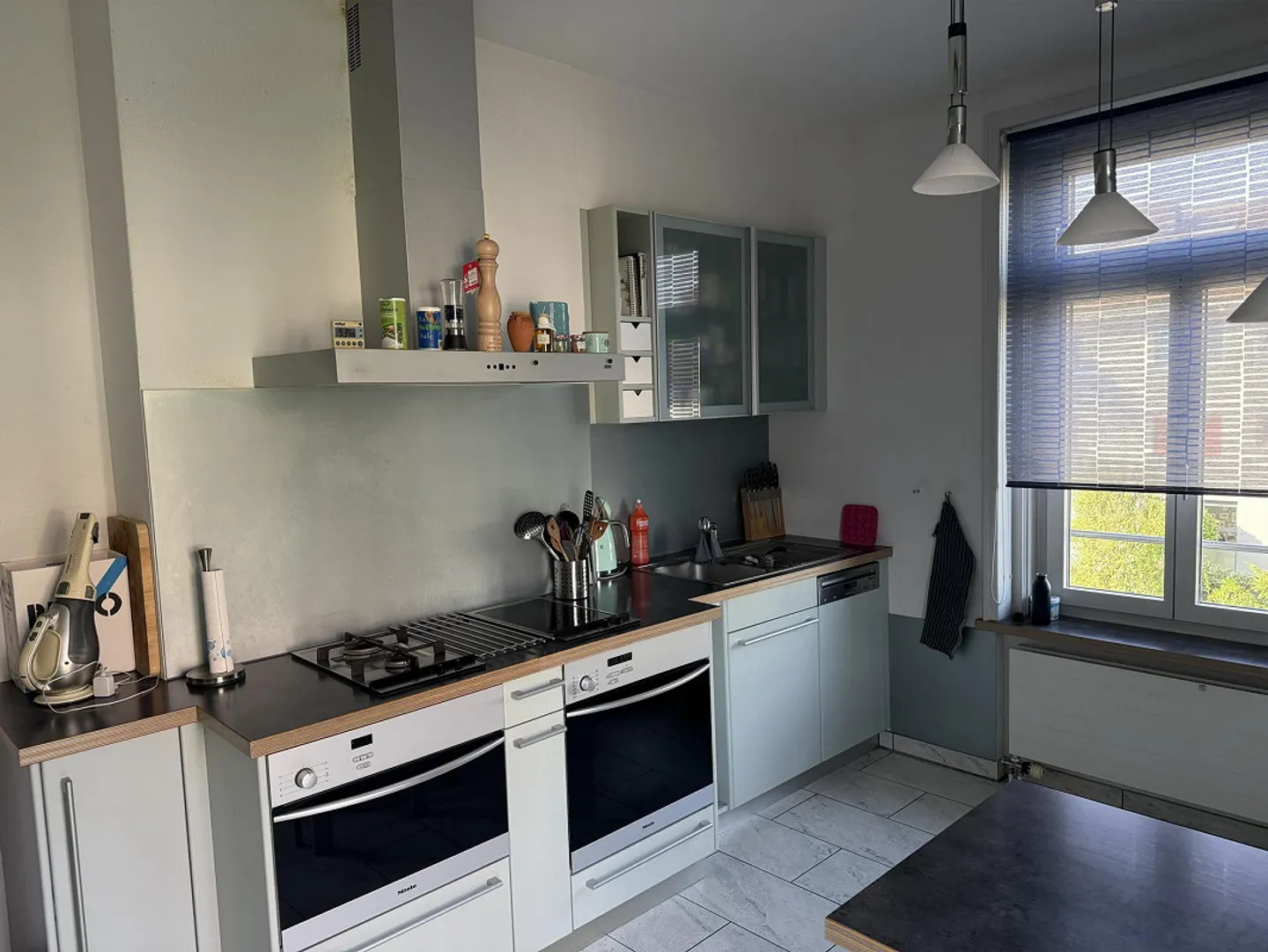 Appartamento speciale di 3 stanze in una posizione centrale - Foto 4 di 9