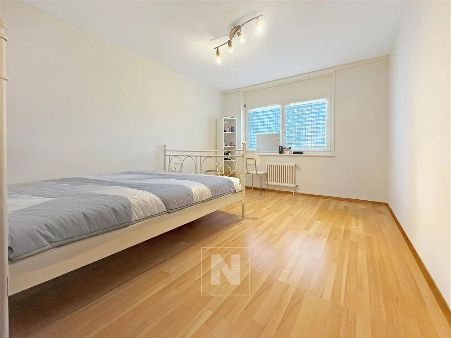 Beautiful spacious and bright house! - Photo 11 of 13