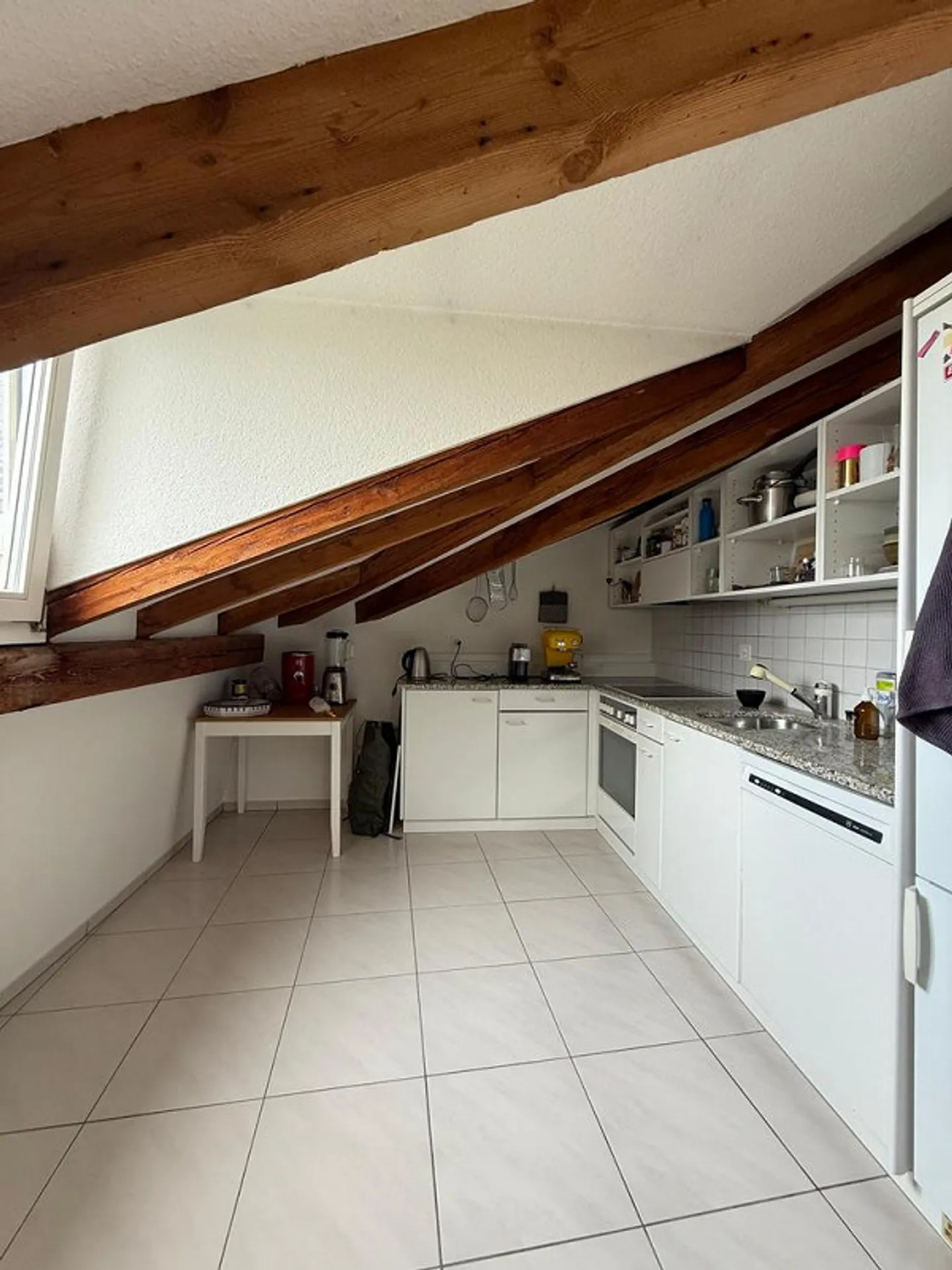 Appartamento attico con 2 camere da letto e terrazza con vista su Berna - Foto 2 di 11