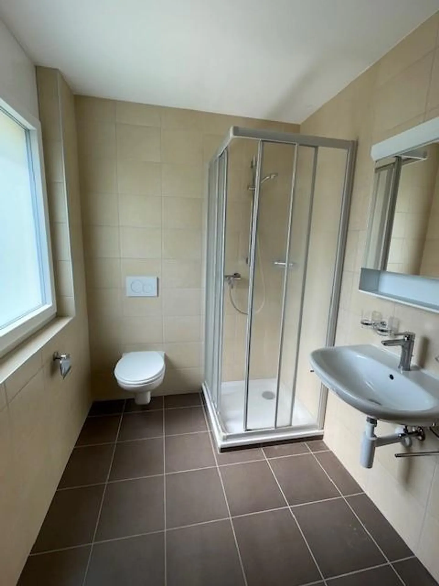 Spacious 3.5-room apartment with terrace - Photo 7 of 7