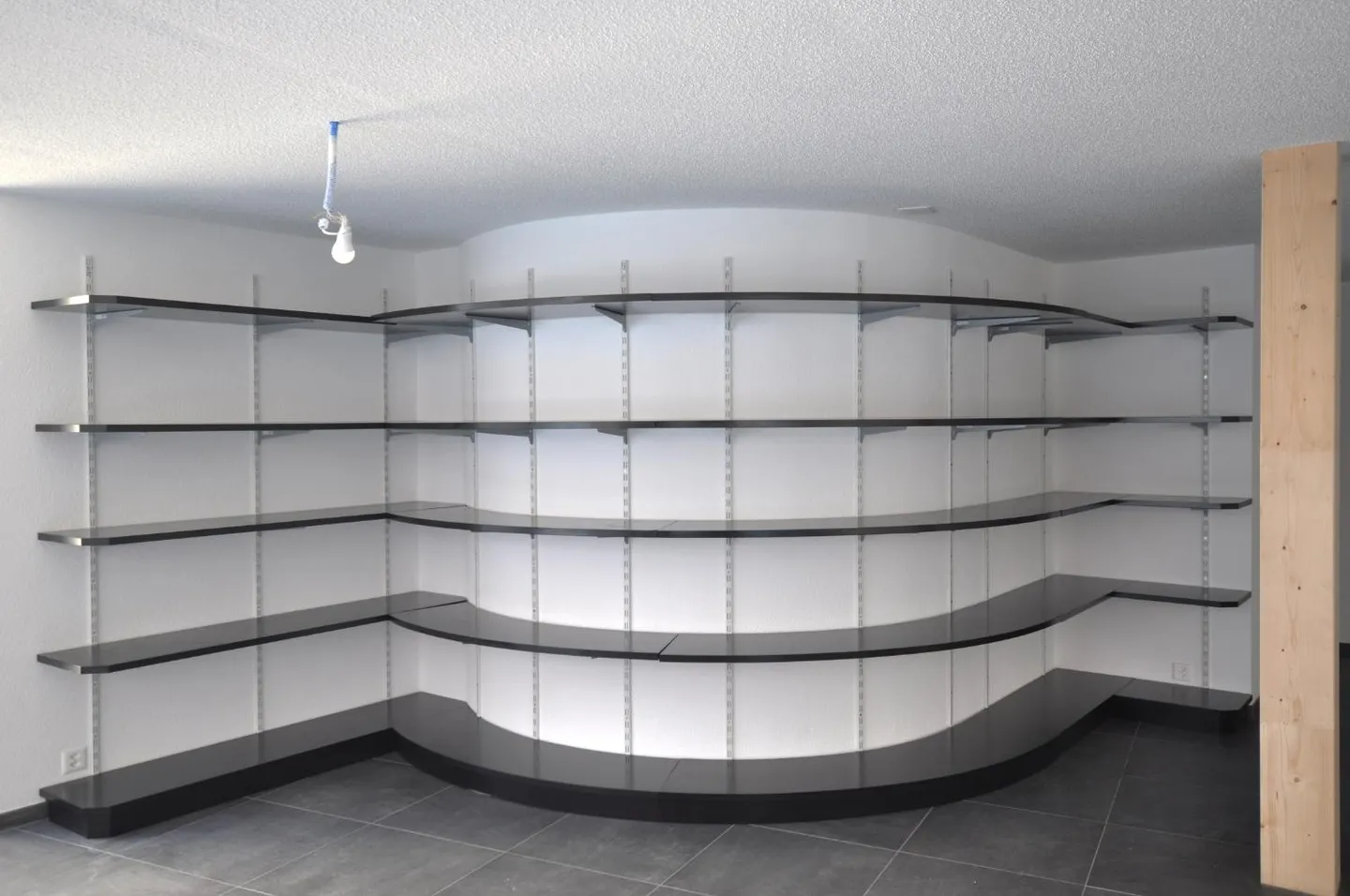 Sehr schöner neuer Gewerberaum von 63 m2 in Porrentruy - Foto 8 von 13