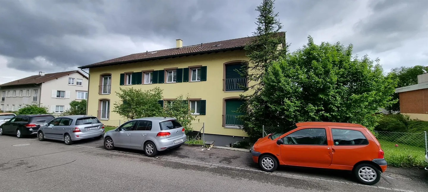 Charming apartment in a quiet, green location - Photo 1 of 7
