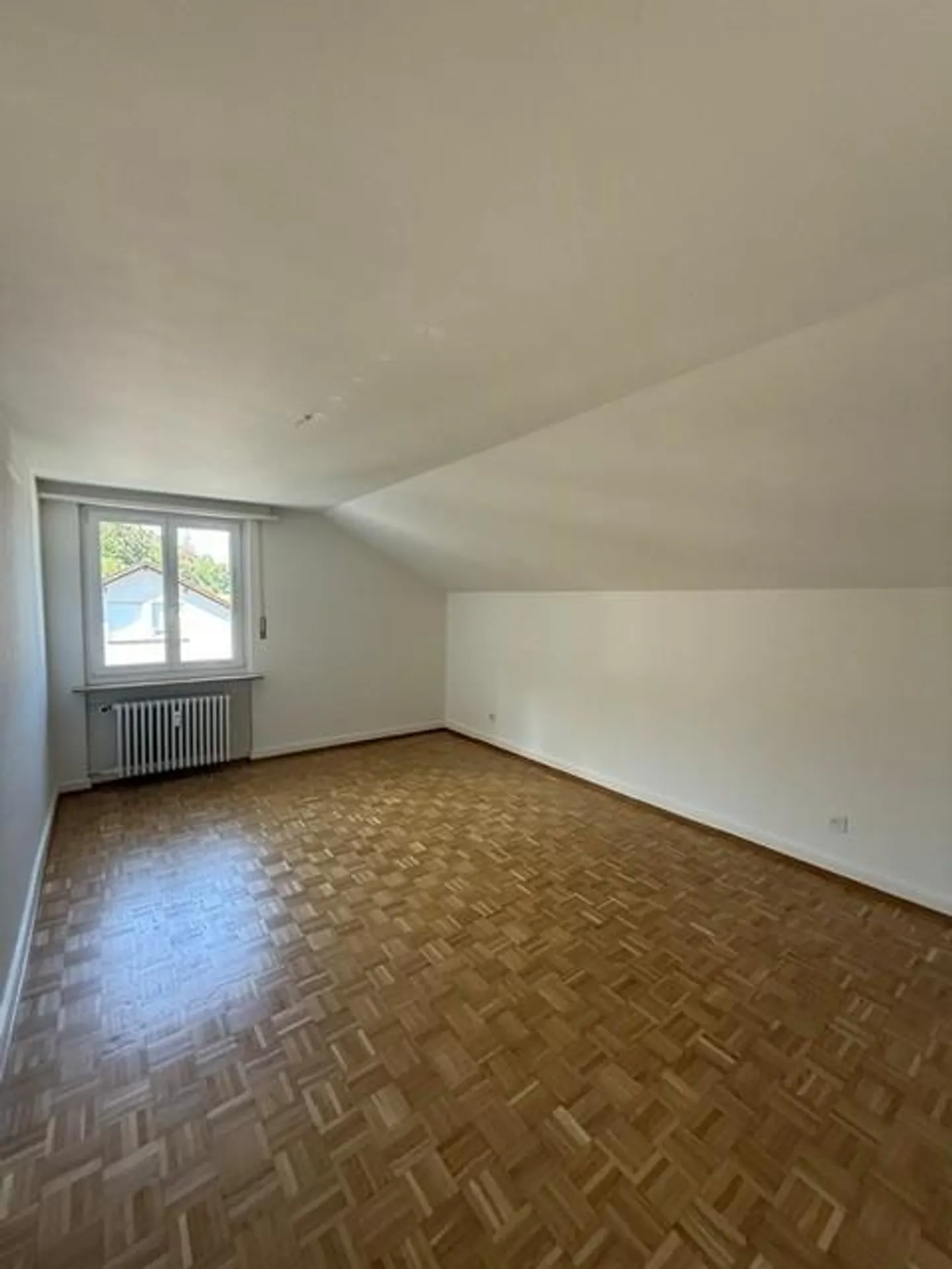 Charming apartment in a quiet, green location - Photo 5 of 7
