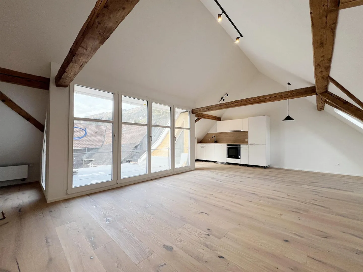 Appartement de style loft cool avec balcon et vue - Photo 5 sur 18