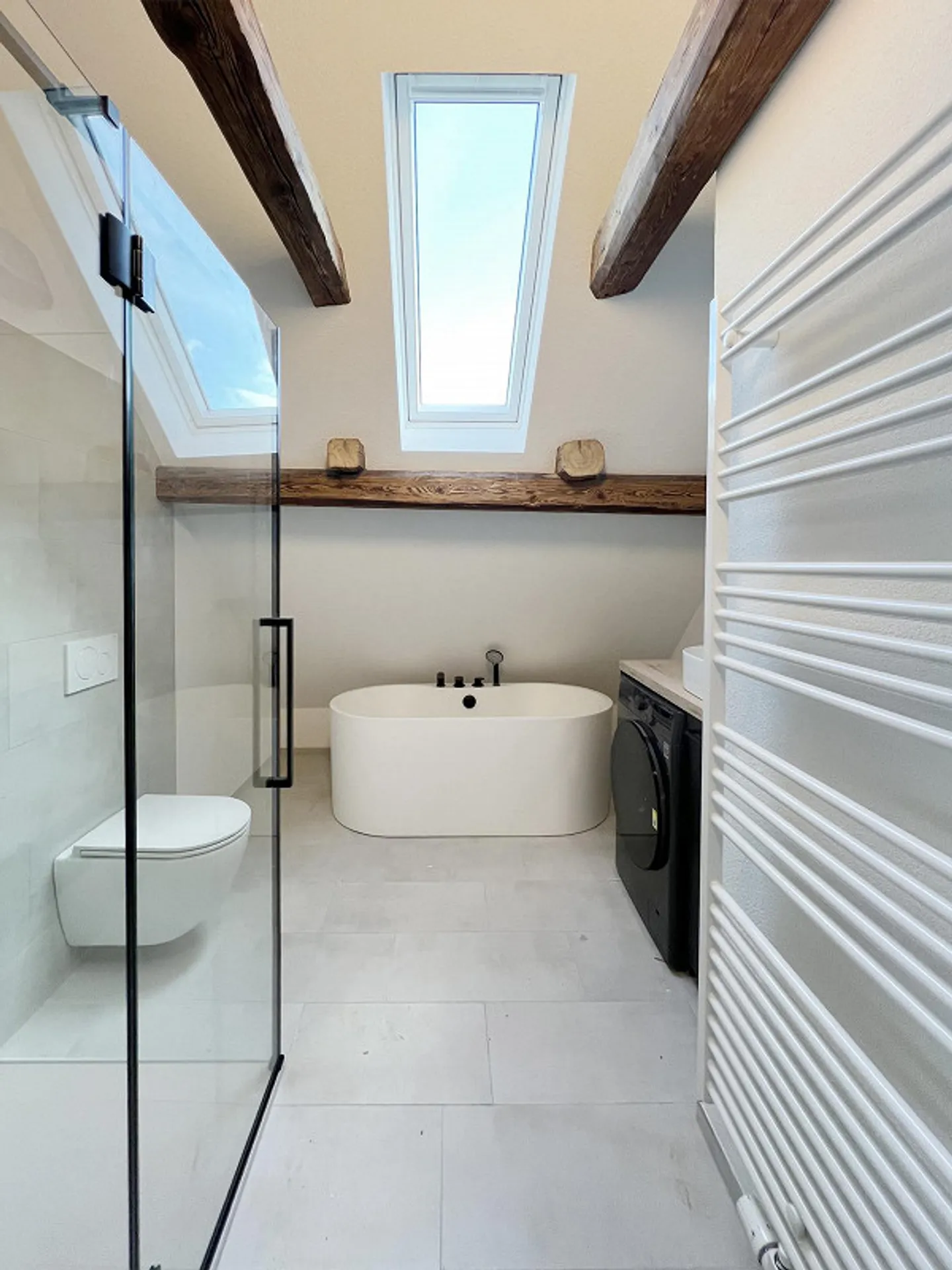 Appartement de style loft cool avec balcon et vue - Photo 3 sur 18